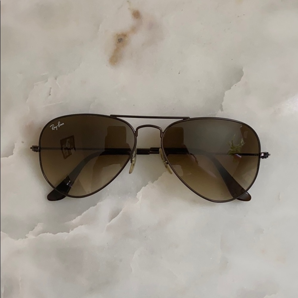 Ray Bans - brown fade aviators